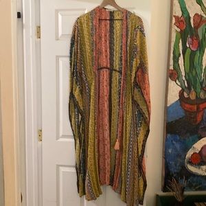 Lovestitch kimono with tie at waist